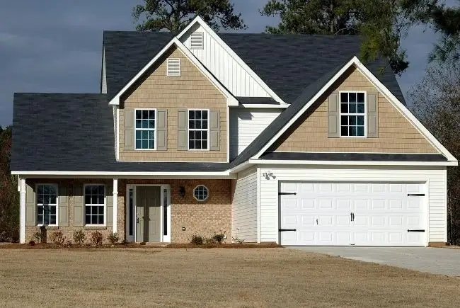 house with composite roofing.